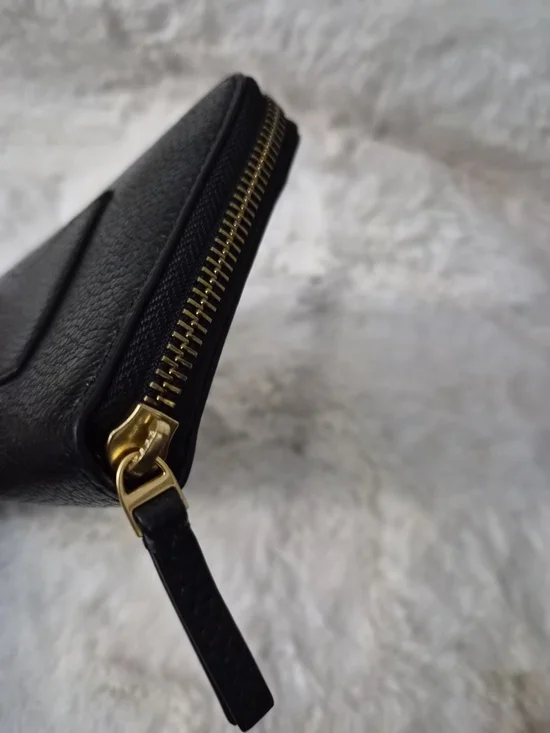 Tory Burch Black Pebbled Leather Zip Wallet with Gold Logo - Picture 3 of 9